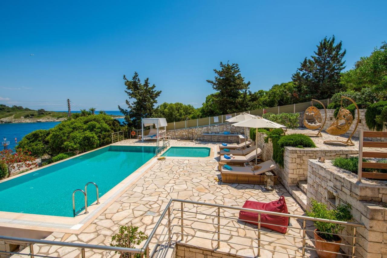 Villa Terra Del Nonno With Sea Views & Pool Gaios Extérieur photo